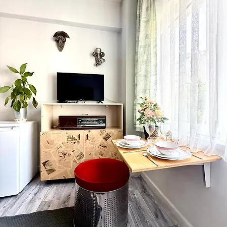 アパート Kaleici Muhtesem Konum Deniz Yakini 1+0 Oezel Ev *