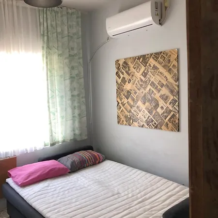 Apartment Kaleici Muhtesem Konum Deniz Yakini 1+0 Oezel Ev